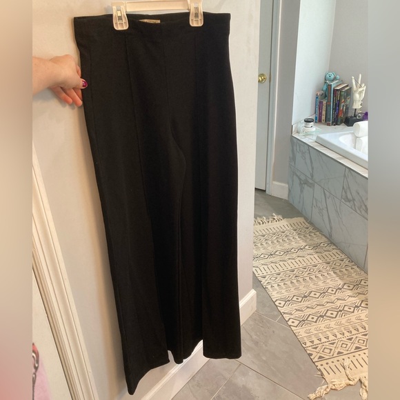 Max Studio Pants - NWT Max Studio London Black Wide Leg Black Pull On Pants Size Small